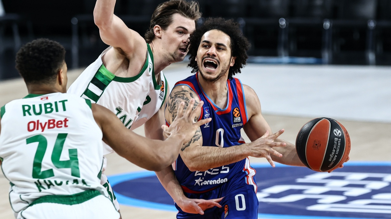 Anadolu Efes hedefe kilitlenmiş vaziyette