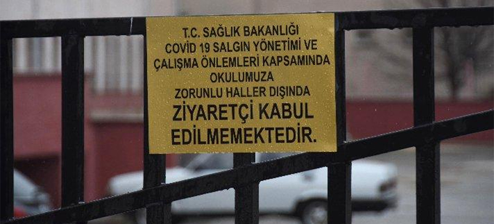 Öğretmen Korona çıktı 34 öğrenciye karantina!