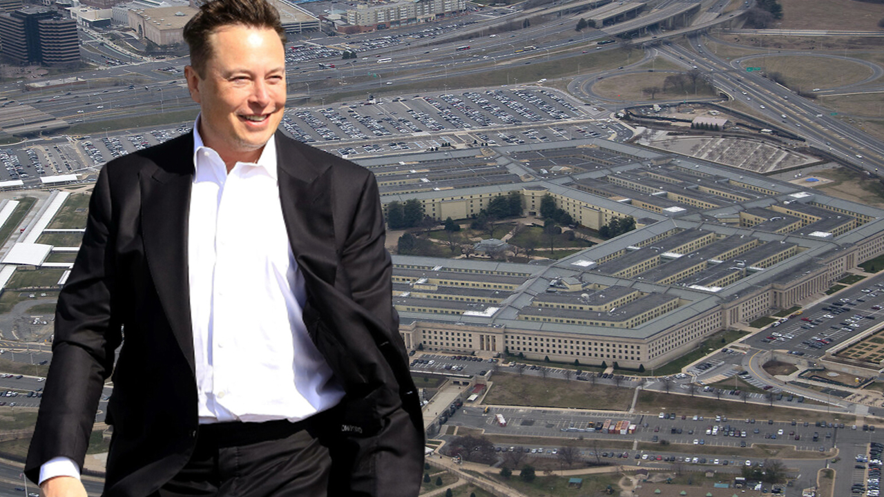 Elon Musk Pentagon'a da el attı