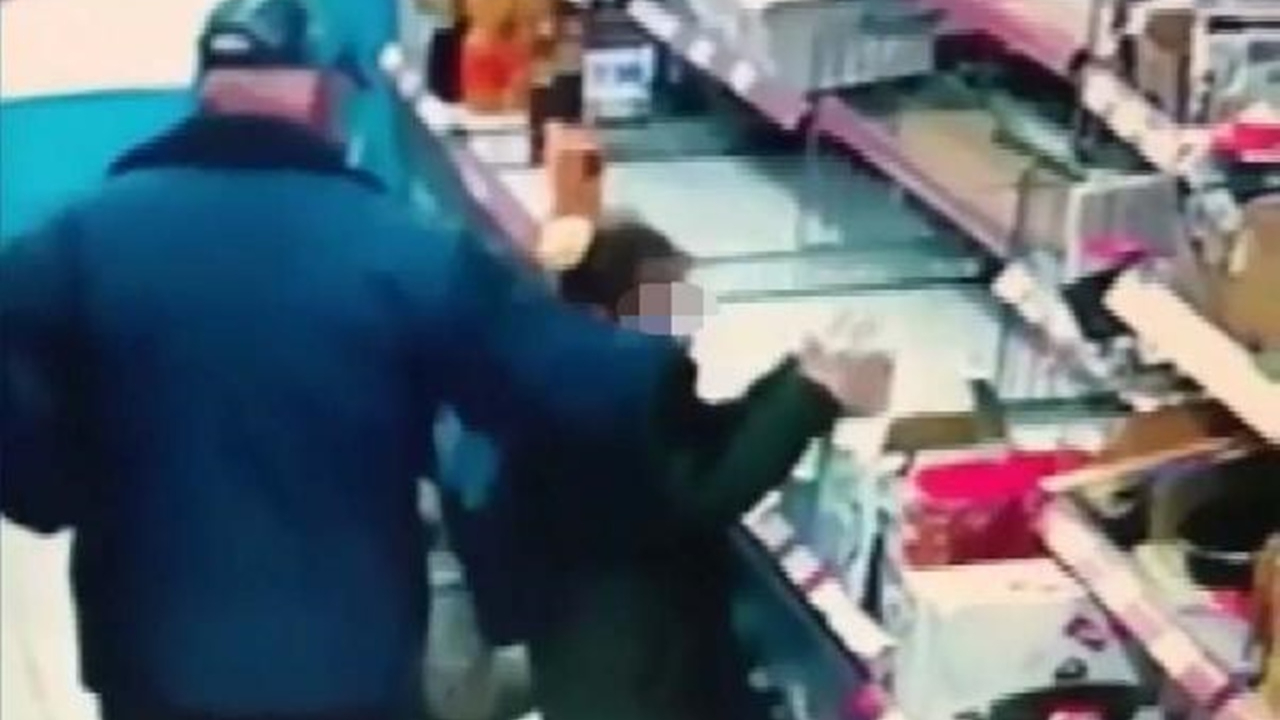 Torunu yaşındaki kıza markette taciz