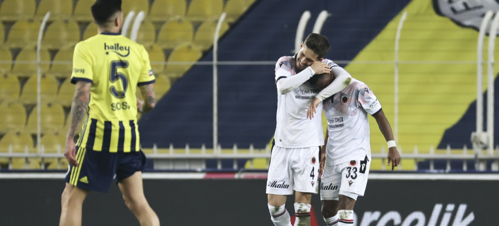 Fenerbahçe son sıradaki Gençlerbirliği'ne 1-0'dan maç verdi