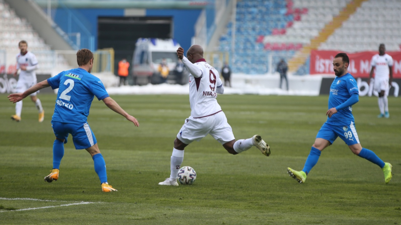 Abdullah Avcı: Trabzonspor deplasmanda 1 puan aldı diye sevinemez
