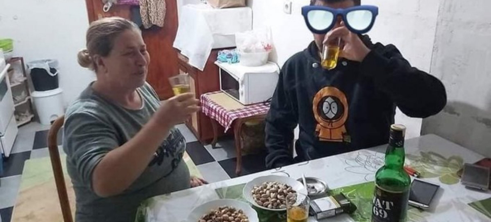 CHP'den 'ucuz içki içti' savunması