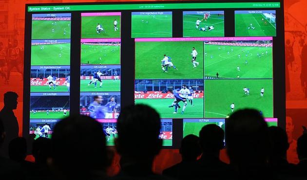 Futbolu değiştirecek yenilik derbide denenecek