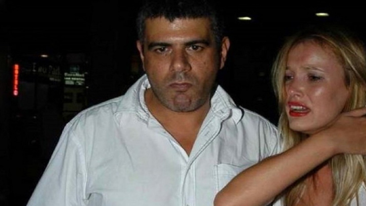 Ünlü oyuncu eşini darp etti