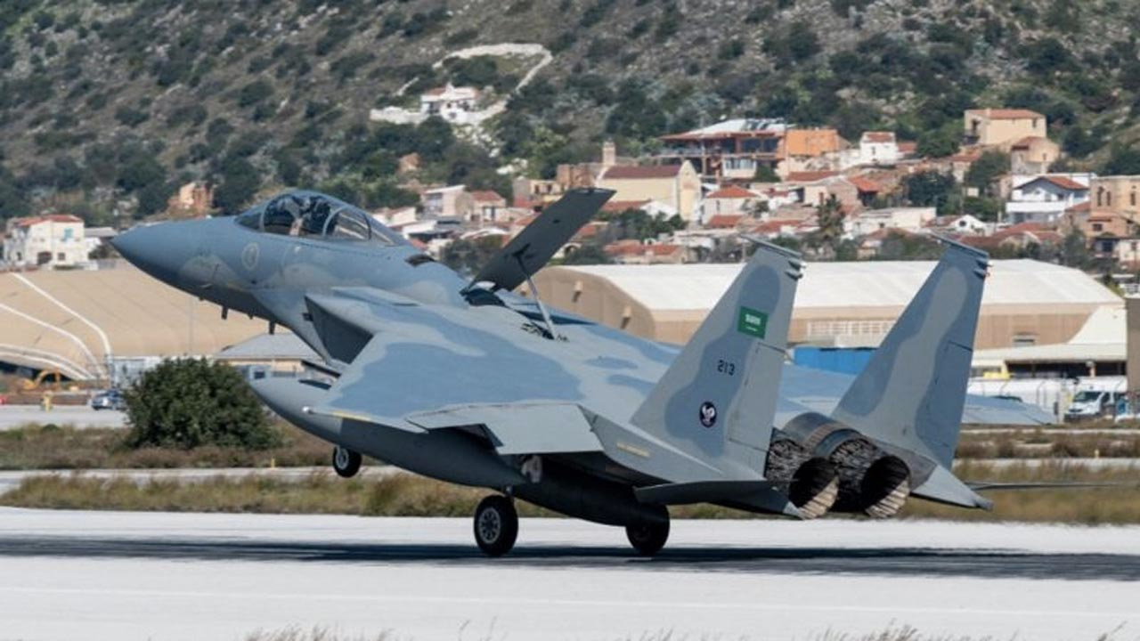 Suudi Arabistan uçakları tatbikat için Yunanistan'a gitti