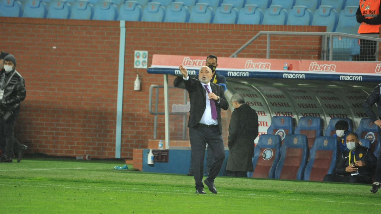 Hikmet Karaman: Ne olursa olsun bireysel hatadan gol yemememiz gerekiyor