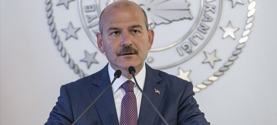 'Bizi, topluma karşı sorumlu kılan bu sözleşmenin varlığı değildir'