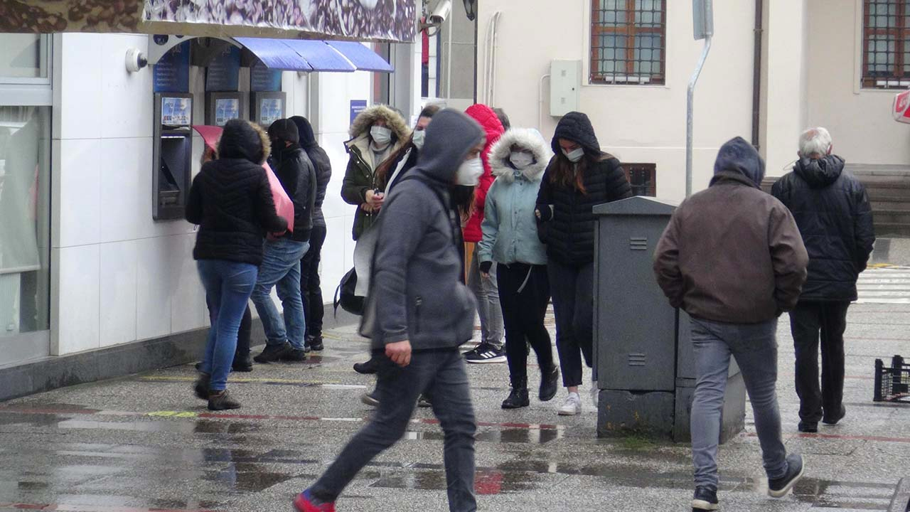 Validen vatandaşlara uyarı: "Cumartesi dışarı çıkmayın"