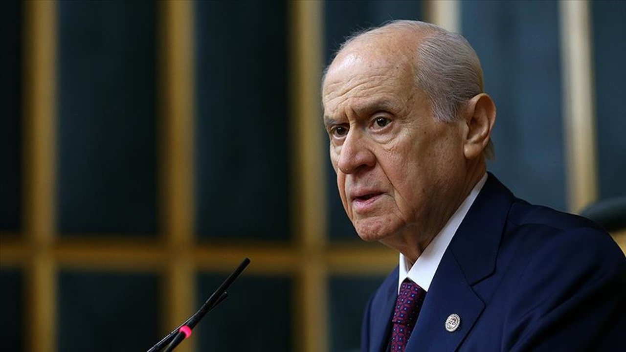 Bildiride imzası olan MHP'li eski vekile kesin ihraç talebi