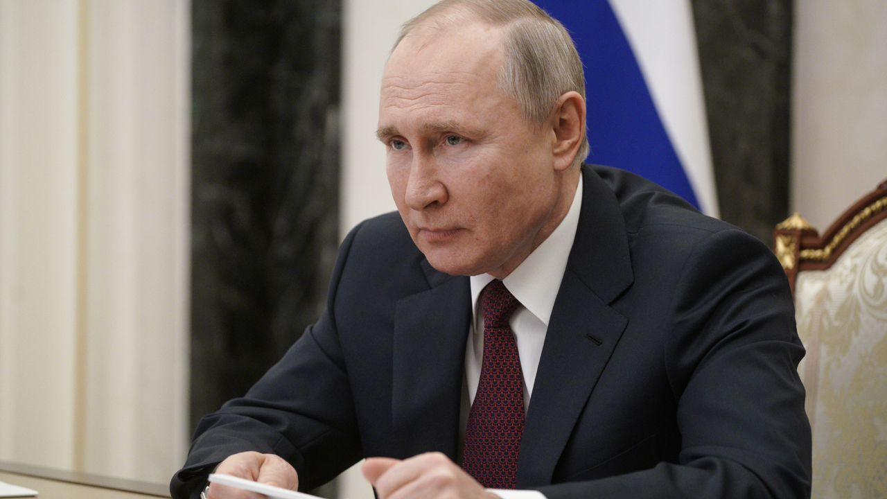 Putin: Biden ile görüşmeye hazırım