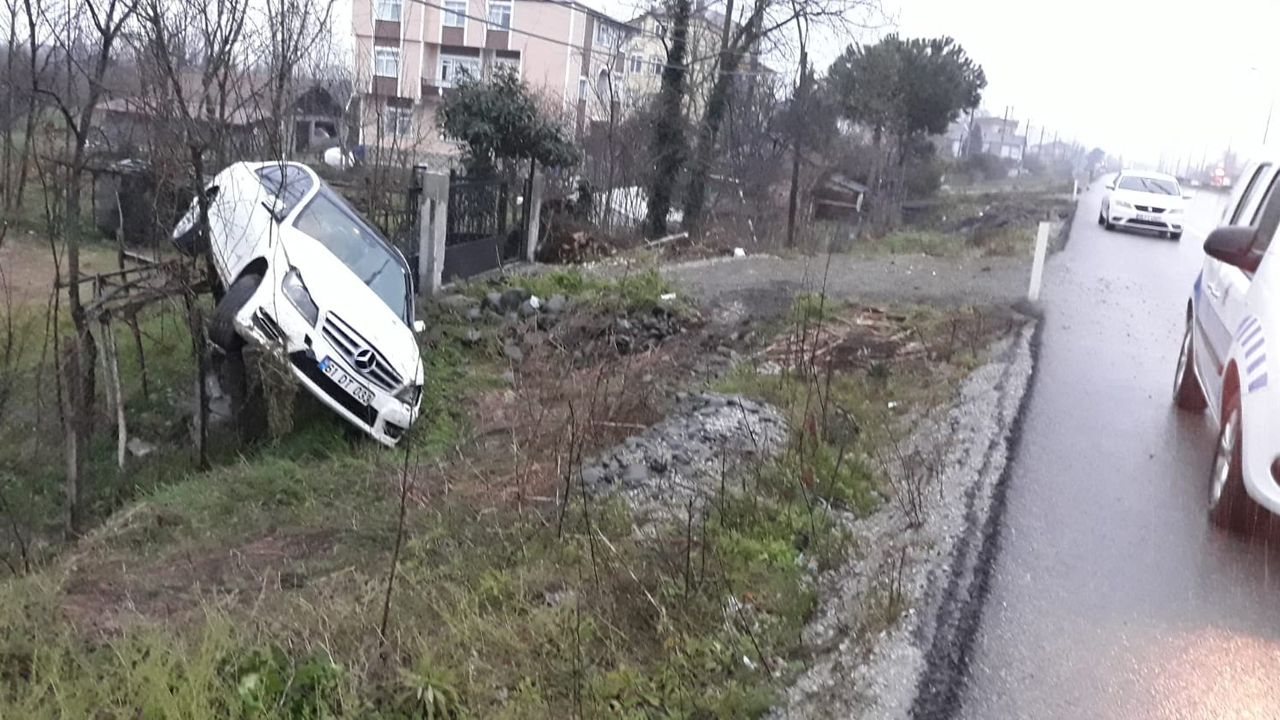 AK Parti ilçe başkanı kazada yaralandı