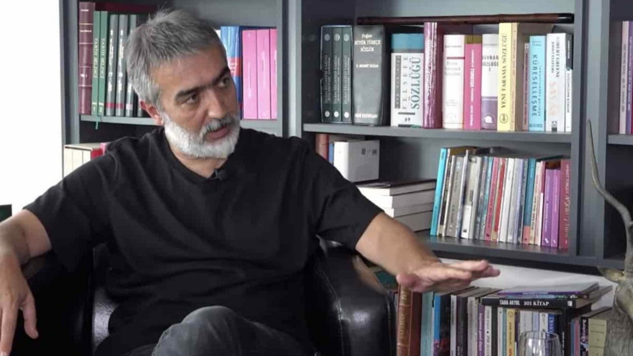 Erkan Mumcu'dan zorlama "dolar krizi" yorumu