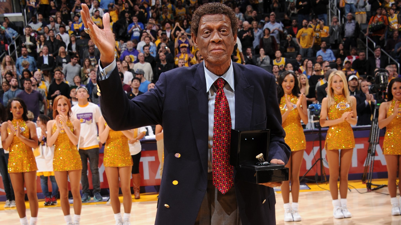 Lakers efsanesi Elgin Baylor yaşamını yitirdi