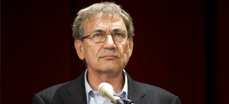 Orhan Pamuk Ayasofya Camii'ne kin kustu