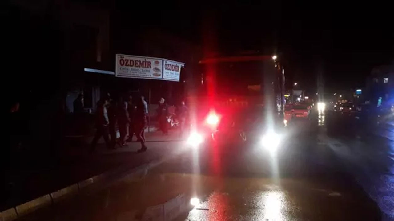 Adana'da bir evde patlama! Yaralılar var