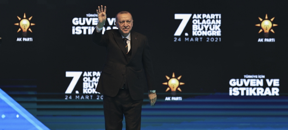 AK Parti'den büyük kongre için özel klip