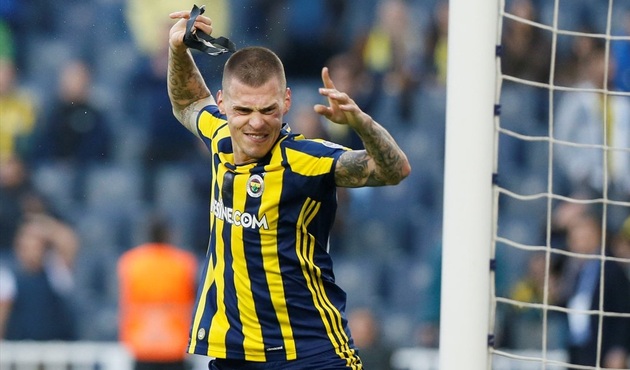 Skrtel: Fenerbahçe'de Liverpool'dan daha fazla baskı var