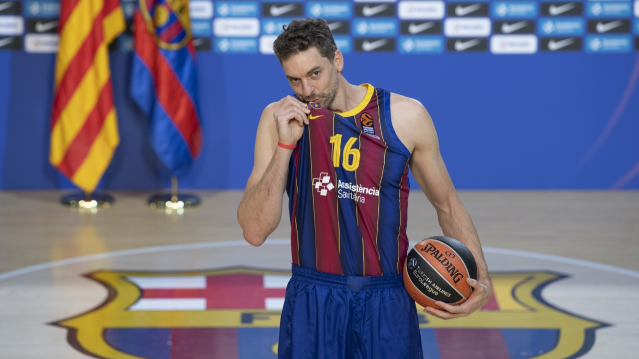 Barcelona, Pau Gasol'u tanıttı