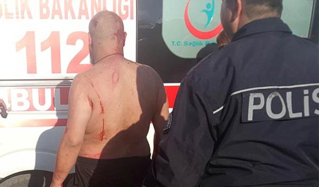 14 yaşındaki kızı taciz eden kişiyi linçten polis kurtardı