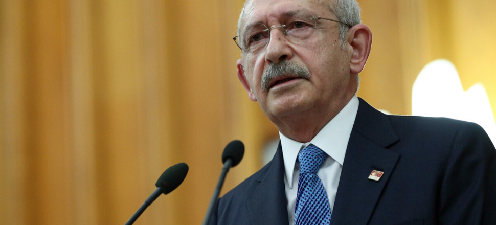 Bir yalan üzerinden "ahlak" dersi vermeye kalkıştı!