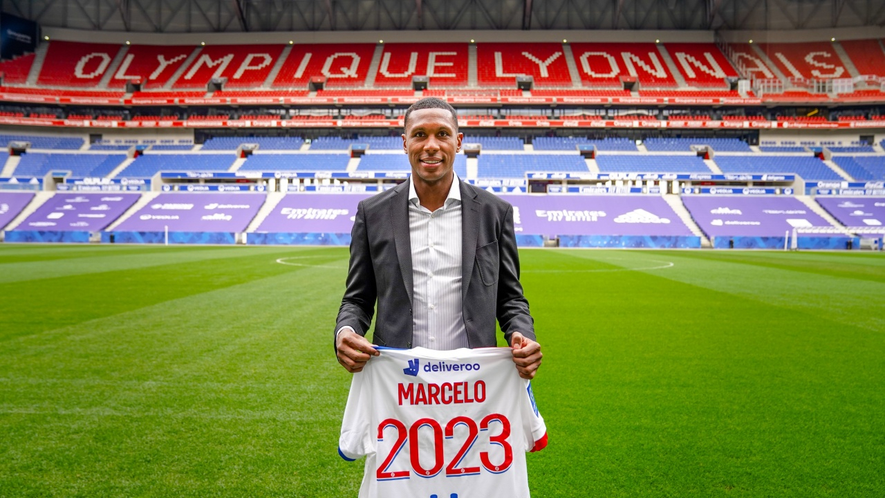 Marcelo 2023'e kadar Lyon'da