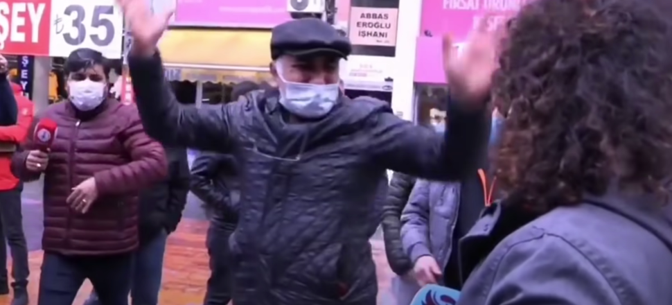 Sokakta YouTuber düellosu! Arif Kocabıyık ile Mert Armağan birbirine girdi