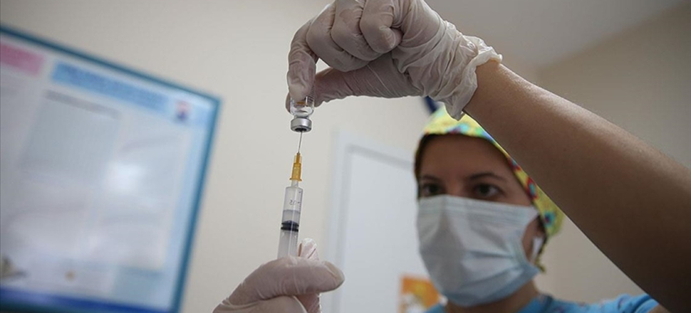 BionTech aşısı, Türkiye'de bugün ilk kez kullanıldı