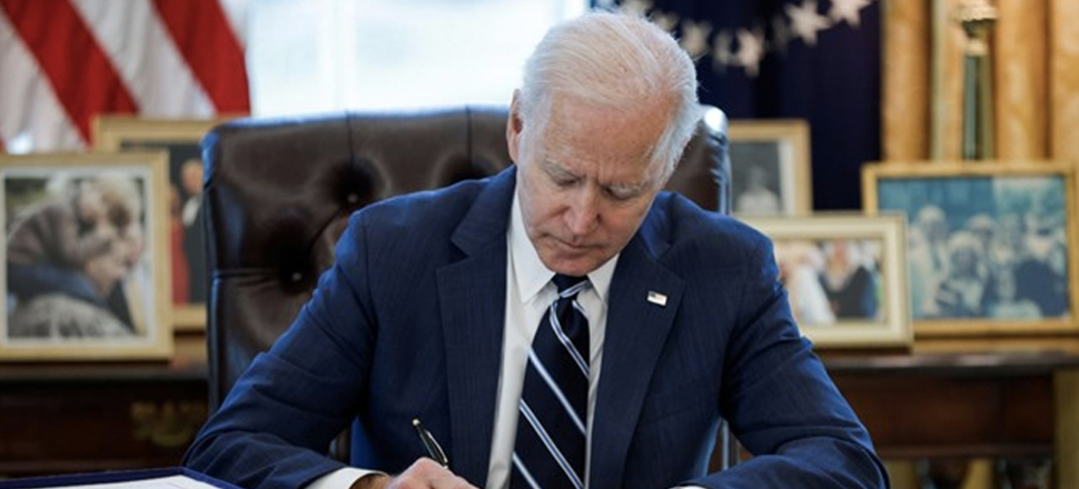 Biden, Trump'ın bir kararını daha kaldırdı