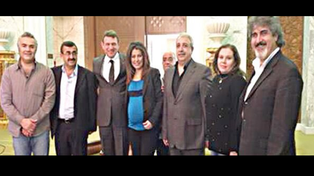 Terörist Mihraç Ural ile emekli amiral yan yana