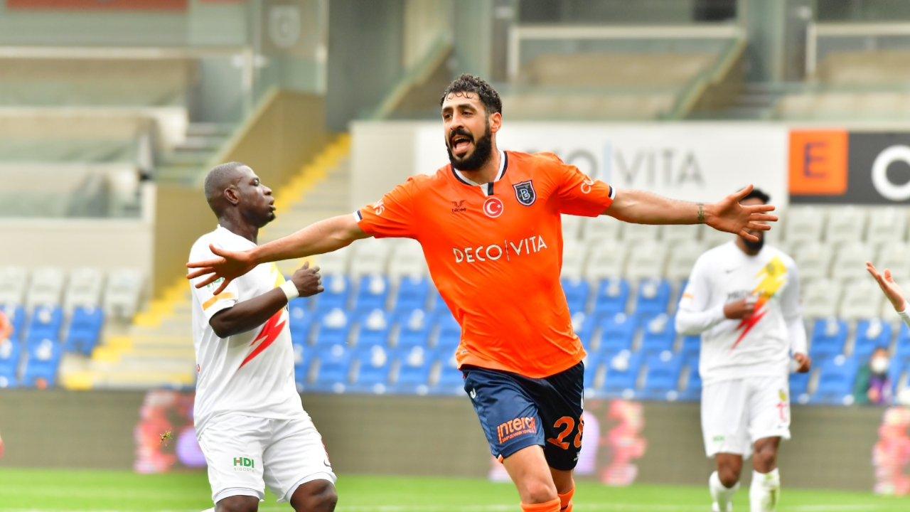 Başakşehir karabulutları Yeni Malatyaspor galibiyetiyle dağıttı