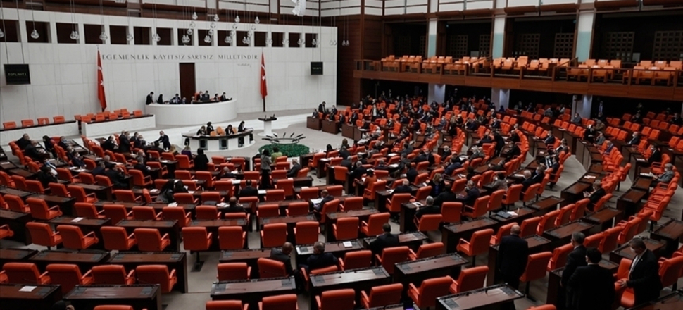 Küçük çocuğu olan anneler hapse girmeyecek!