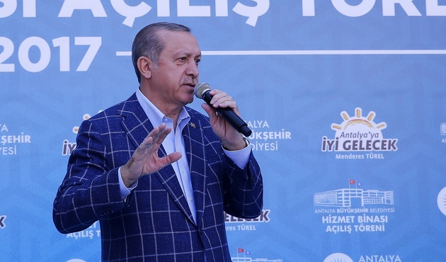 "Gitmem dedi, kuzu kuzu geldi!"
