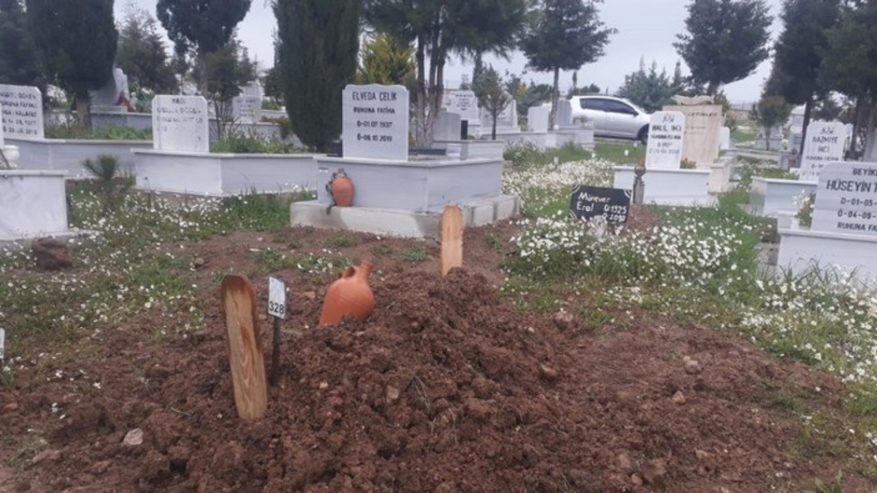 Gömdükleri babalarını hastanede gördüler!