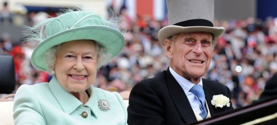 Kraliçe Elizabeth'in eşi Prens Philip hayatını kaybetti