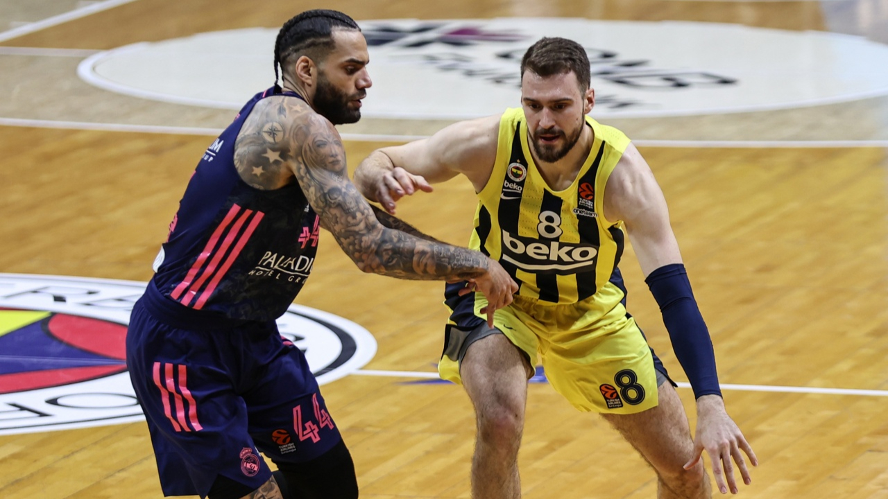 Fenerbahçe Beko evinde Real Madrid'e 26 sayı farkla mağlup