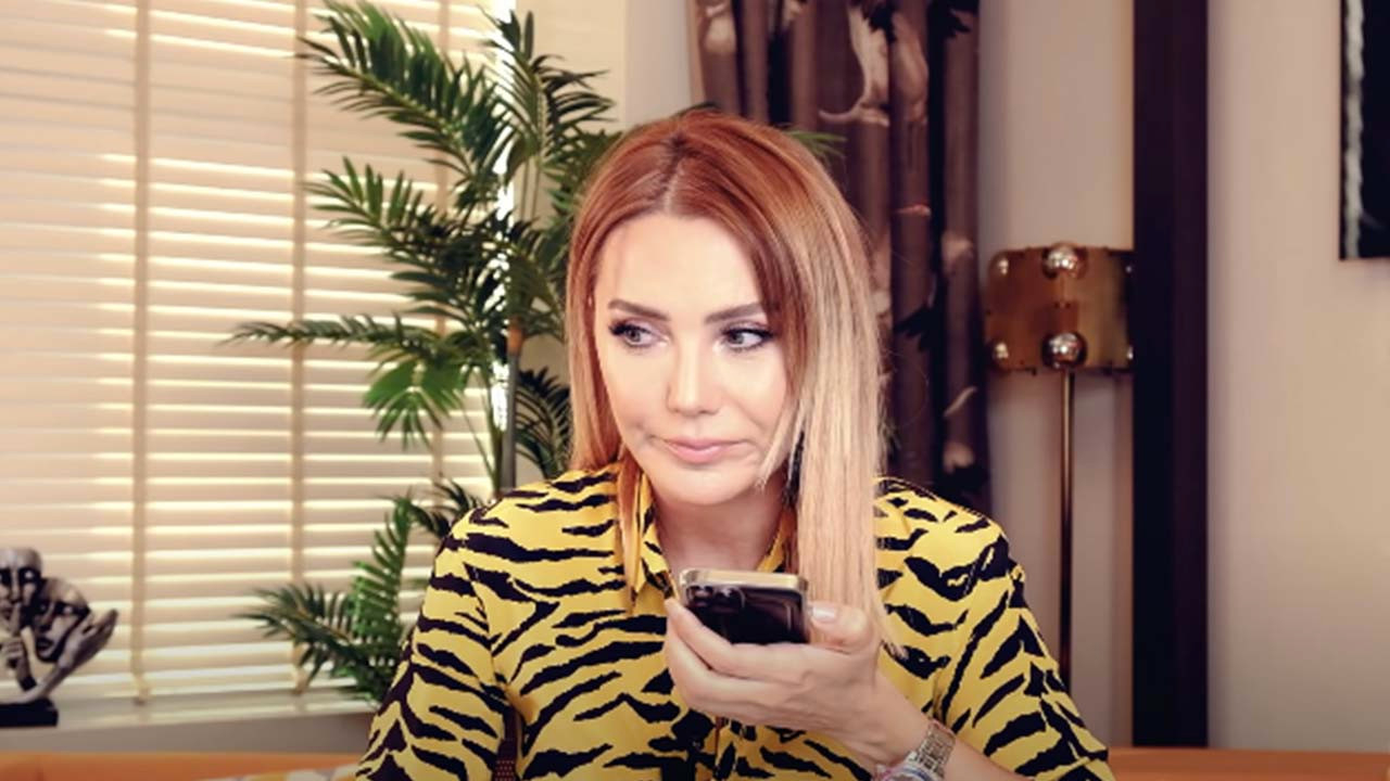 Ece Erken ‘Tefeciye bulaştım’ diyerek ünlülerden para istedi
