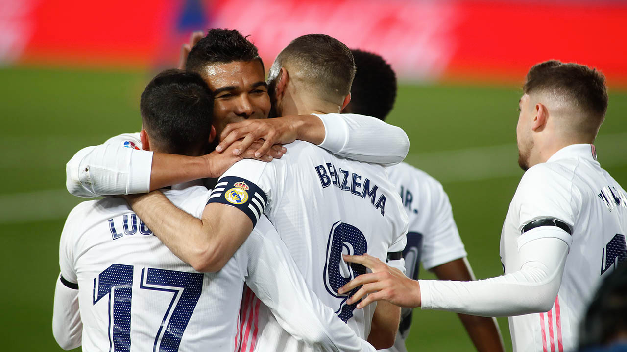 Real Madrid yine Barcelona'yı devirdi
