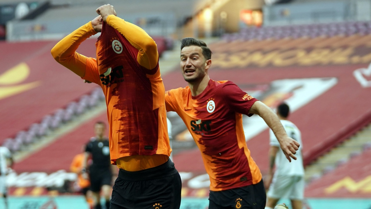Terim'siz Aslan Karagümrük'e de takıldı