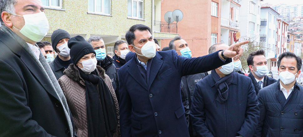 Açelya apartmanının çevresi risk altında