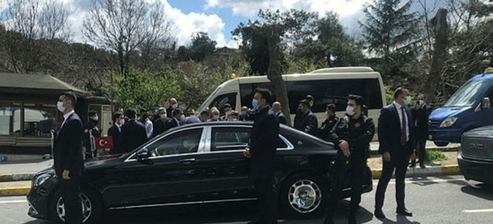 Erdoğan Sarıyer'de minibüsçülerle sohbet etti
