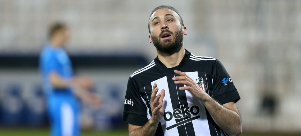 Cenk Tosun dizinden sakatlandı ve sezonu kapattı