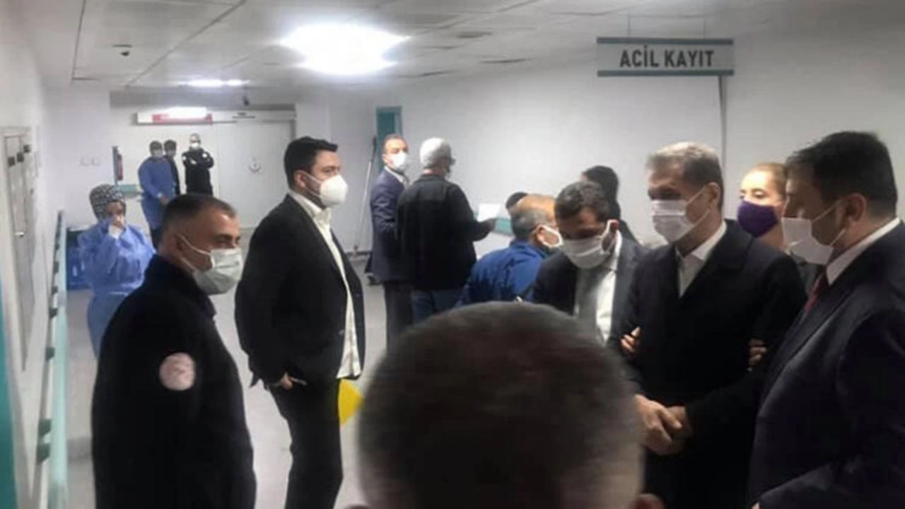 Mustafa Sarıgül hastaneye kaldırıldı
