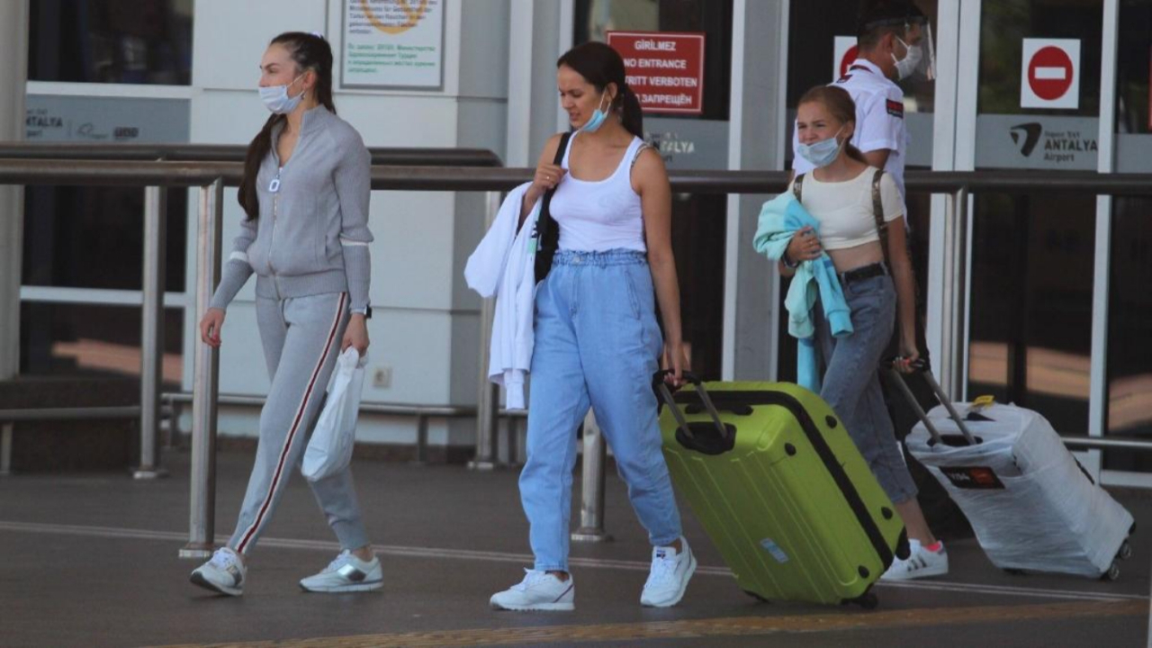 Ruslardan Türkiye'ye gelmek için imza kampanyası