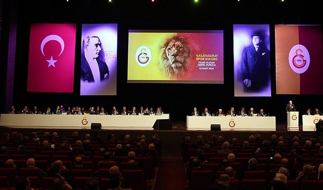 Galatasaray'da Hakan Şükür ve Arif Erdem'e sahip çıkanlarda büyük panik!