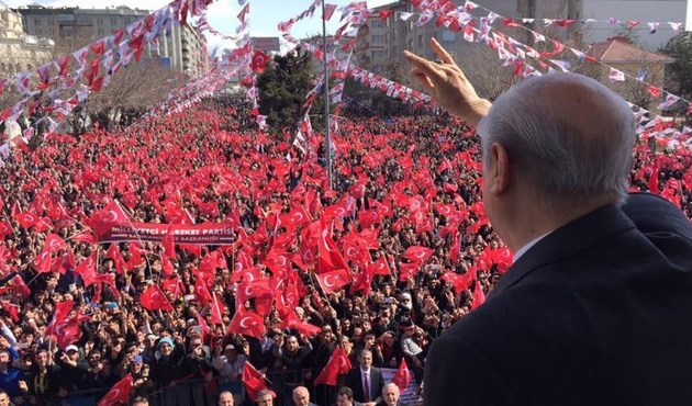 MHP lideri Devlet Bahçeli'den Erzurum'da gövde gösterisi