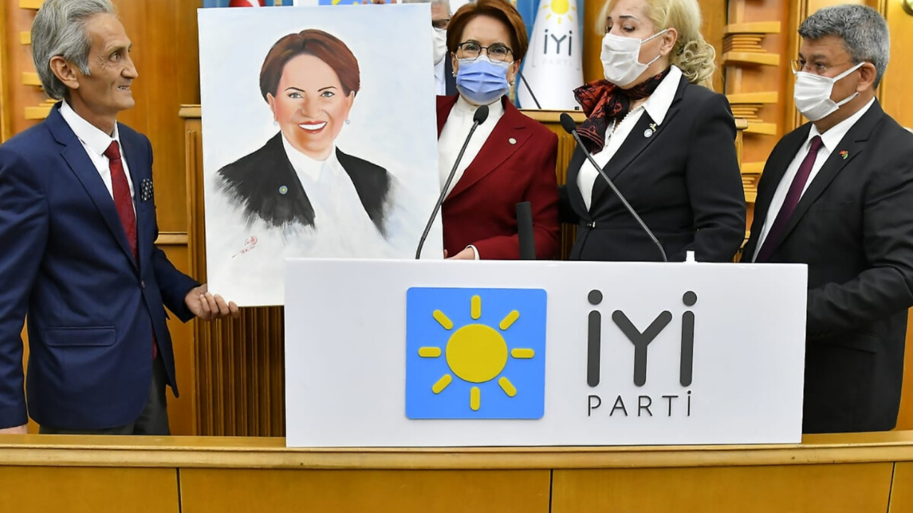 Akşener partisinin yöneticisini tanıyamadı