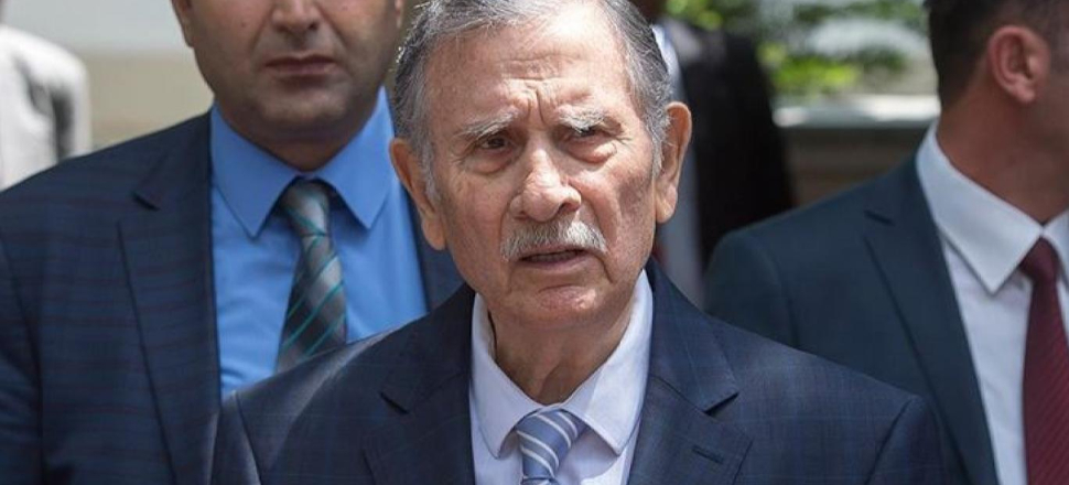 Eski başbakanlardan Yıldırım Akbulut vefat etti