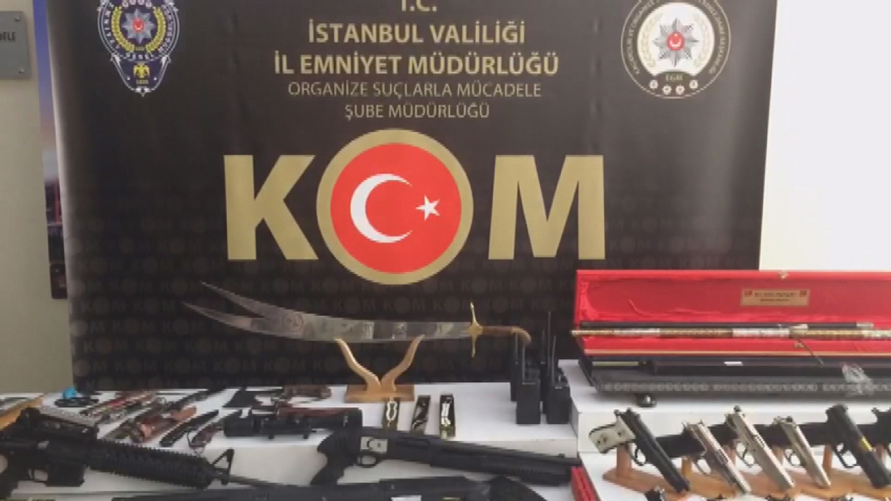 Sedat Peker'in cephanesi emniyette sergileniyor
