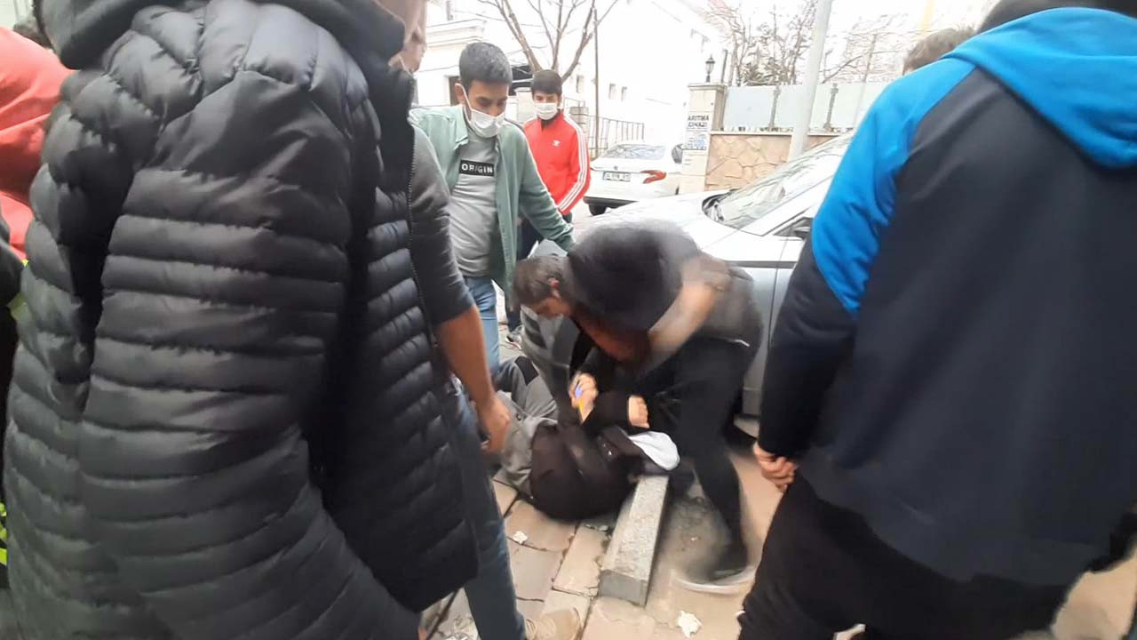 Taciz iddiasına mahalleliden dayak